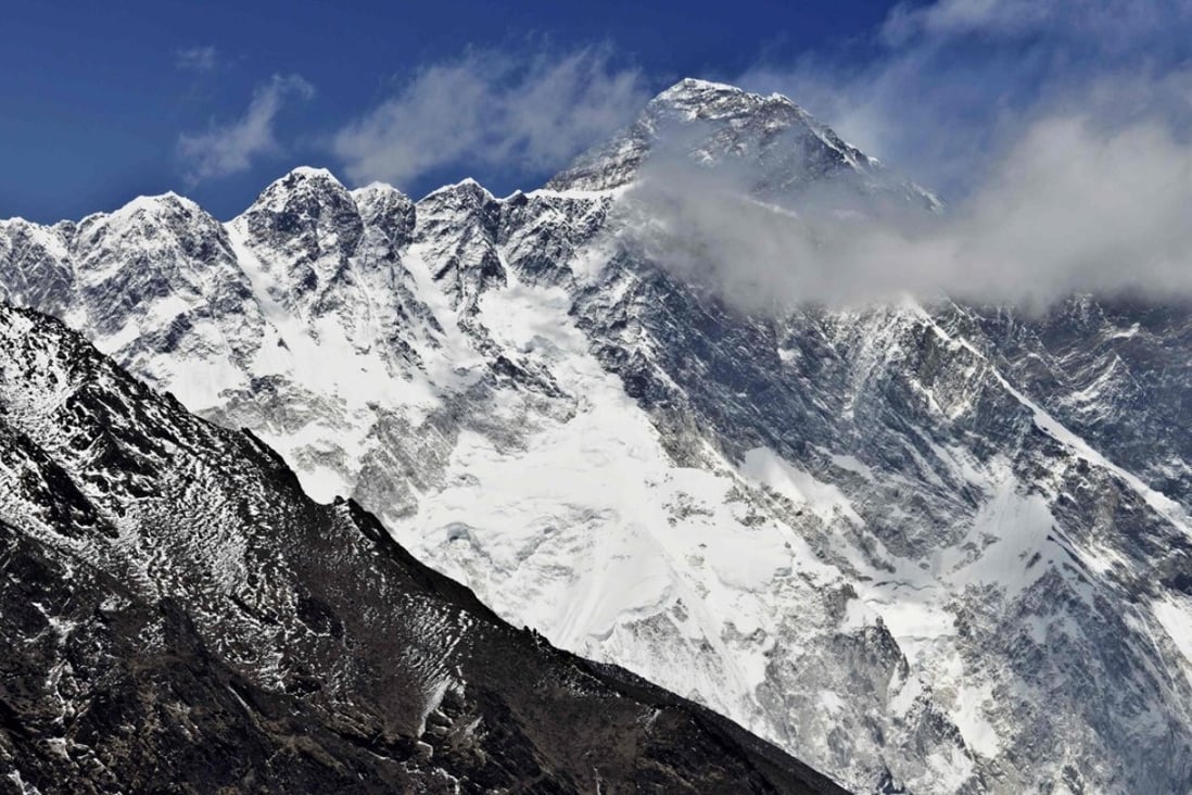 China and Nepal have different opinions on whether the height of Mount Everest should include its snowcap. Photo: AFP
