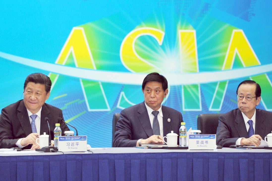 President Xi Jinping (left), senior Communist Party official Li Zhanshu (centre) and former Japanese prime minister Yasuo Fukuda at the Boao Forum for Asia in March 2015. Photo: Kyodo