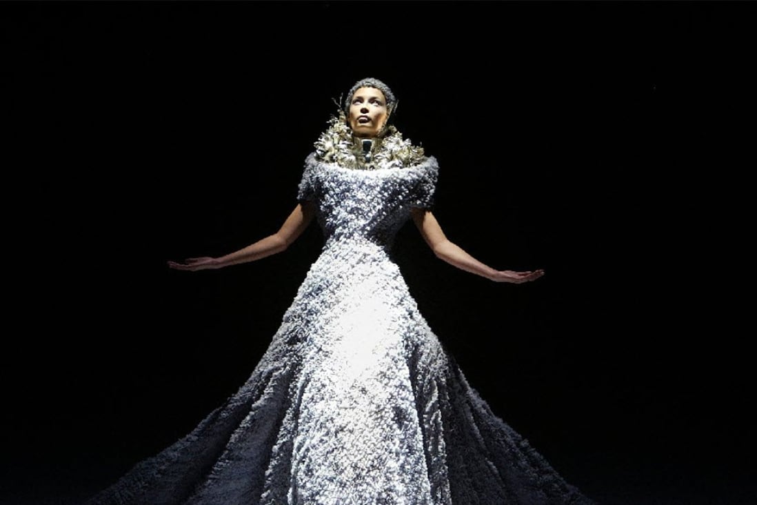 Five Times Alexander Mcqueen Made History In Fashion | South China Morning  Post