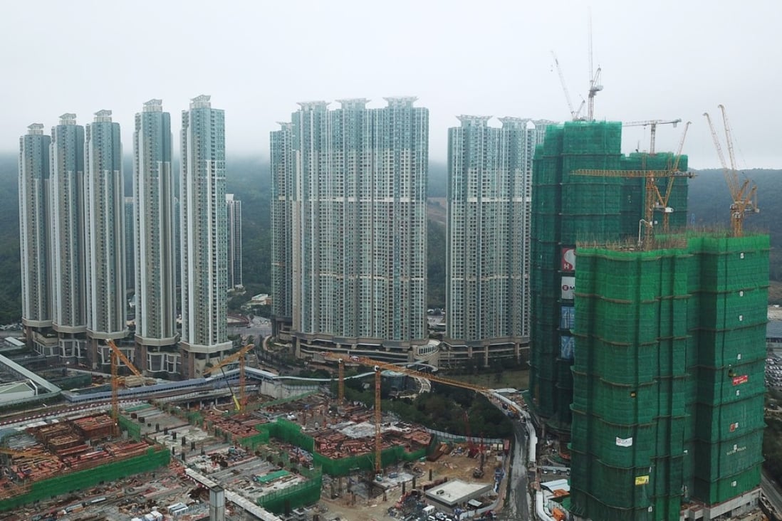 As of December 2017, there were 9,500 unsold flats in private developments. Photo: Roy Issa