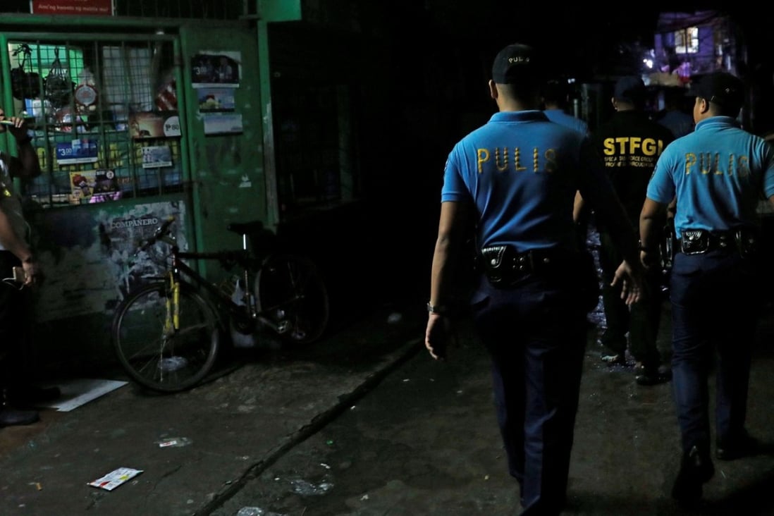 Philippine police on patrol. Photo: Reuters