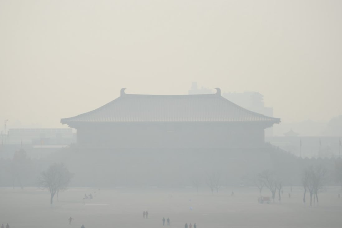 A photograph taken in December shows severe atmospheric pollution over the skies of Xian. Photo: China News Service