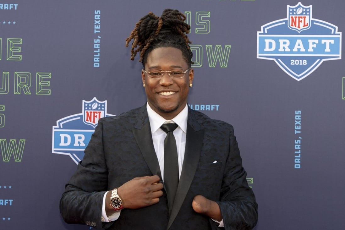 Watch Shaquem Griffin, The Nfl’S First One-Handed Player, Hug Brother ...