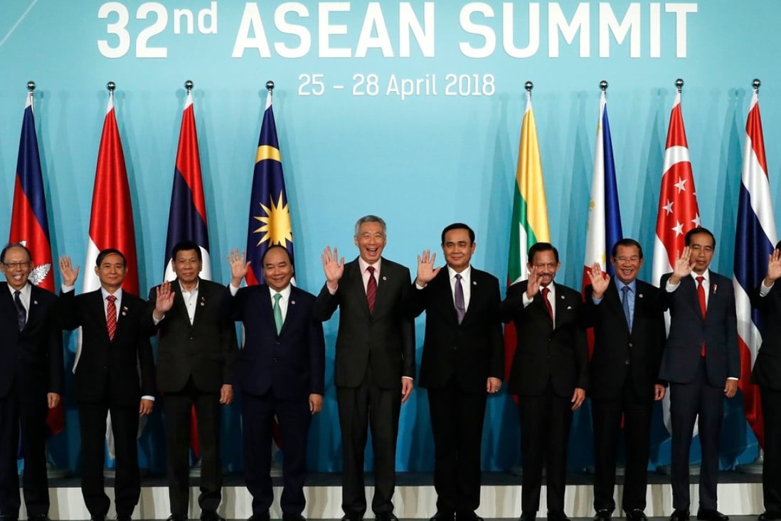 The 10 leaders of Asean took a tough stance on trade protectionism in the West when they met in Singapore. Photo: AP