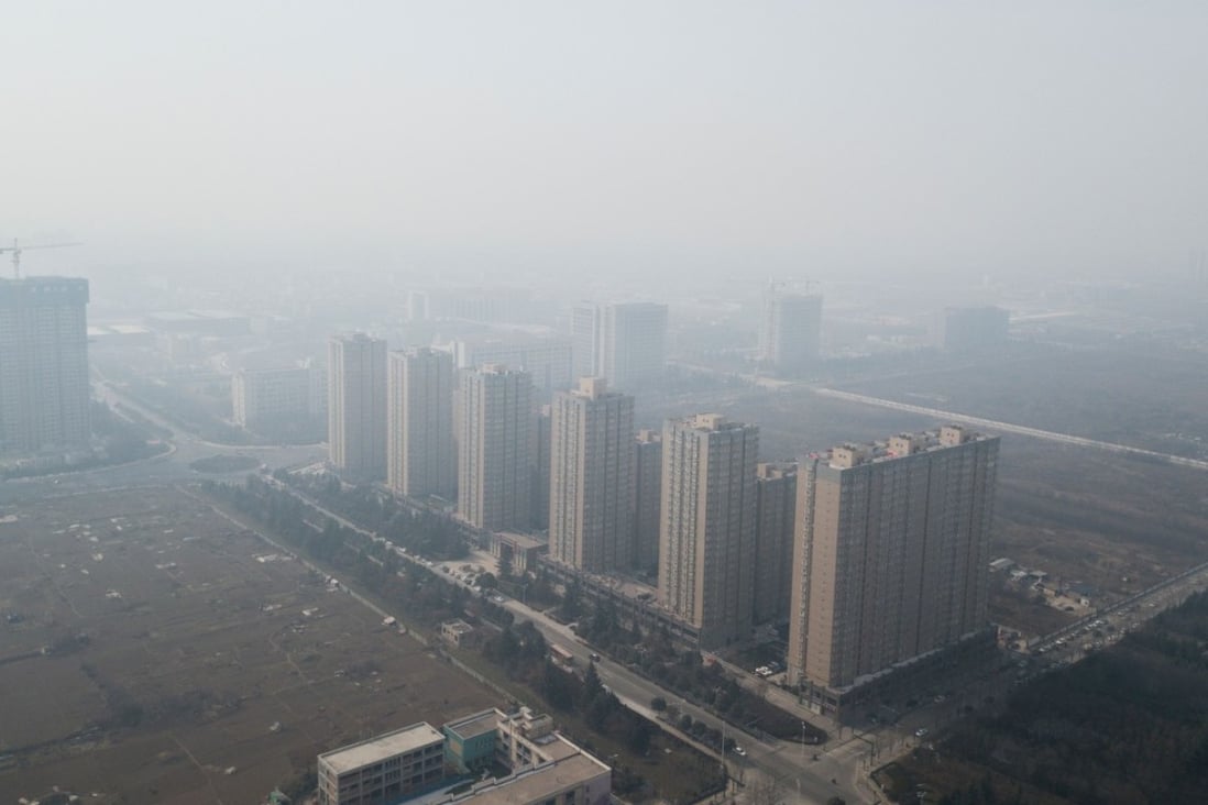 China’s Xian chokes on smog specks ‘harder than steel’ South China