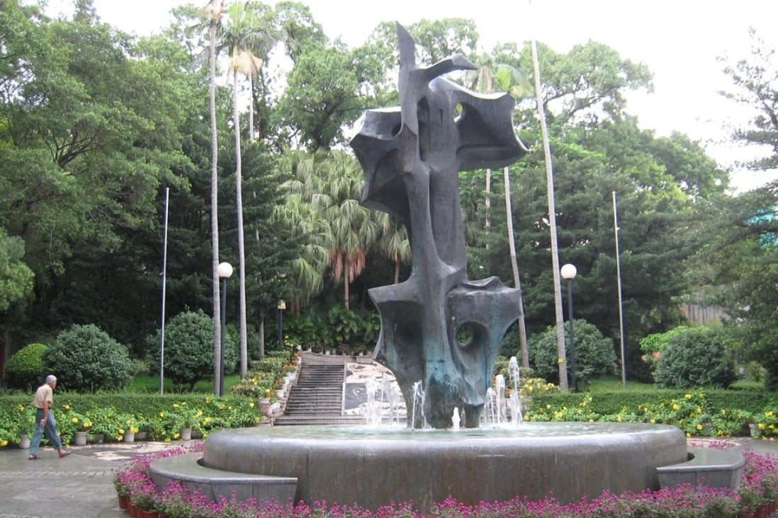 A sculpture entitled ‘Embrace’ at Camões Garden in Macau commemorates Sino-Portuguese friendship. Photo: Fox Yi