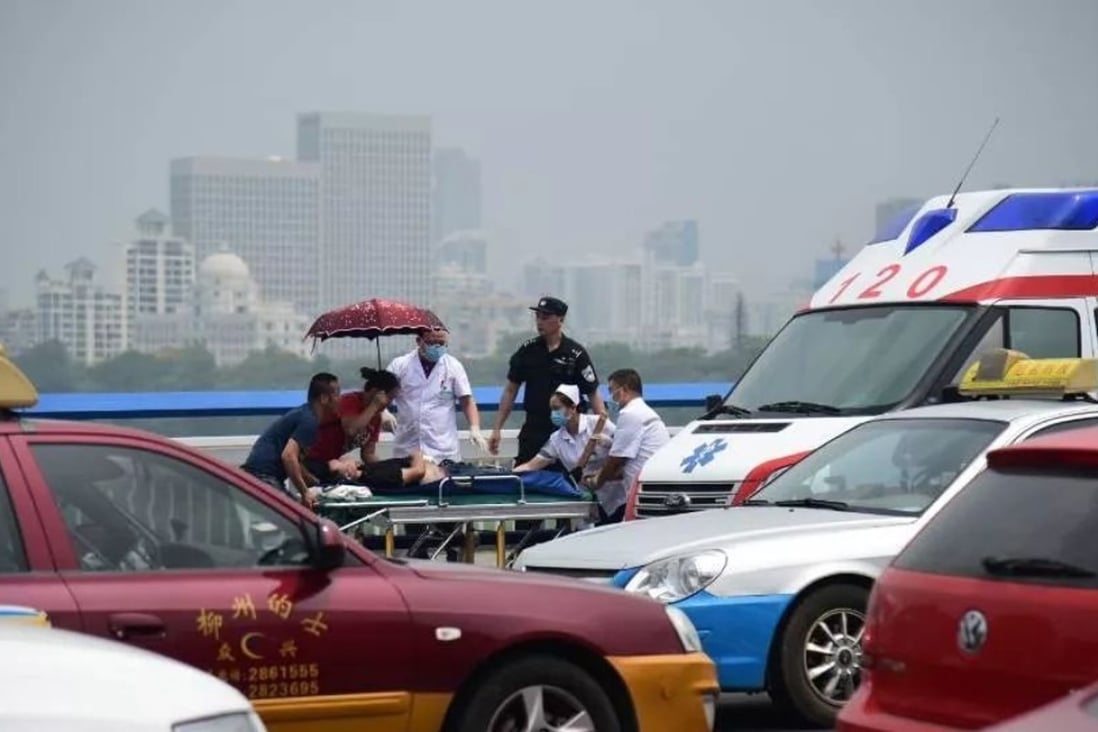 Emergency workers attend to the wounded after a stabbing rampage in Liuzhou, Guangxi, on Monday. Photo: Sohu.com