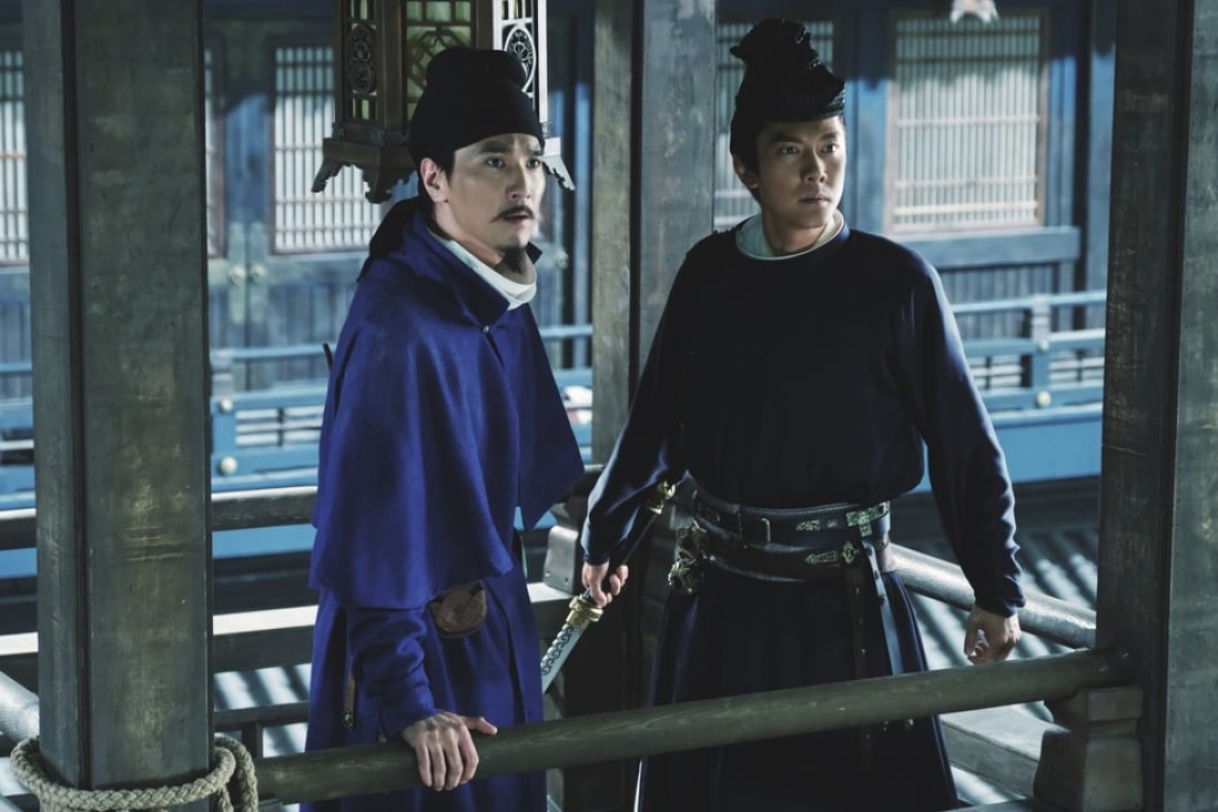 Mark Chao and Feng Shaofeng in a scene from Detective Dee: The Four Heavenly Kings (category IIB, Mandarin), directed by Tsui Hark and co-starring Carina Lau.