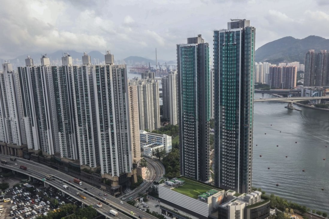 Residential properties are shown in Tsuen Wan West, including City Point (left) and Pavilia Bay (right). Photo: SCMP/ Felix Wong