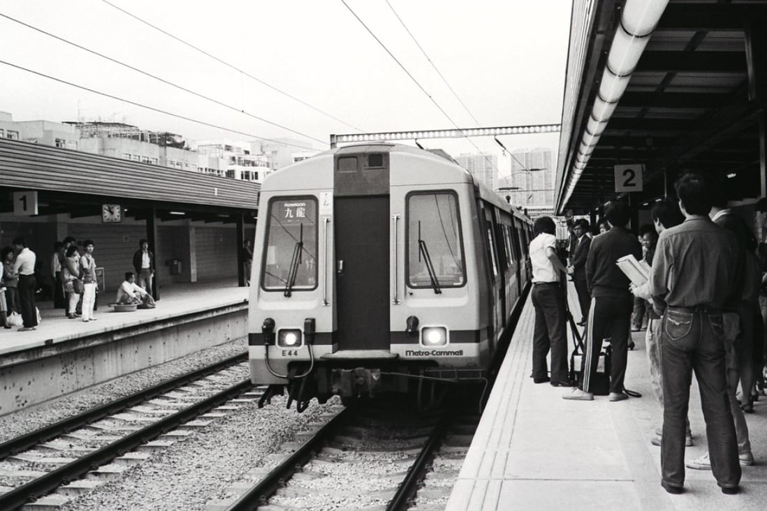 Commuters wait to board a Kowloon-Canton Railway train at the new Tai Wai station in 1986. The KCR was criticised at its inception for being a ‘white elephant’ but proved to be very popular. Photo: SCMP
