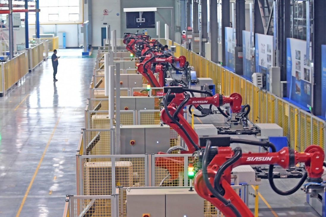 An industrial robot workshop of SIASUN in Shenyang, capital of northeast China's Liaoning Province. Photo: Xinhua