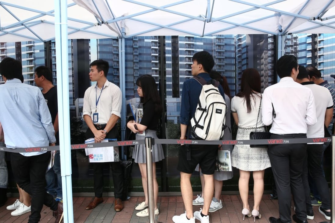 Potential homebuyers queue for the sale at Lepont in Tuen Mun, being developed by Vanke Property (Hong Kong) on October 1, 2018. Photo: Edmond So