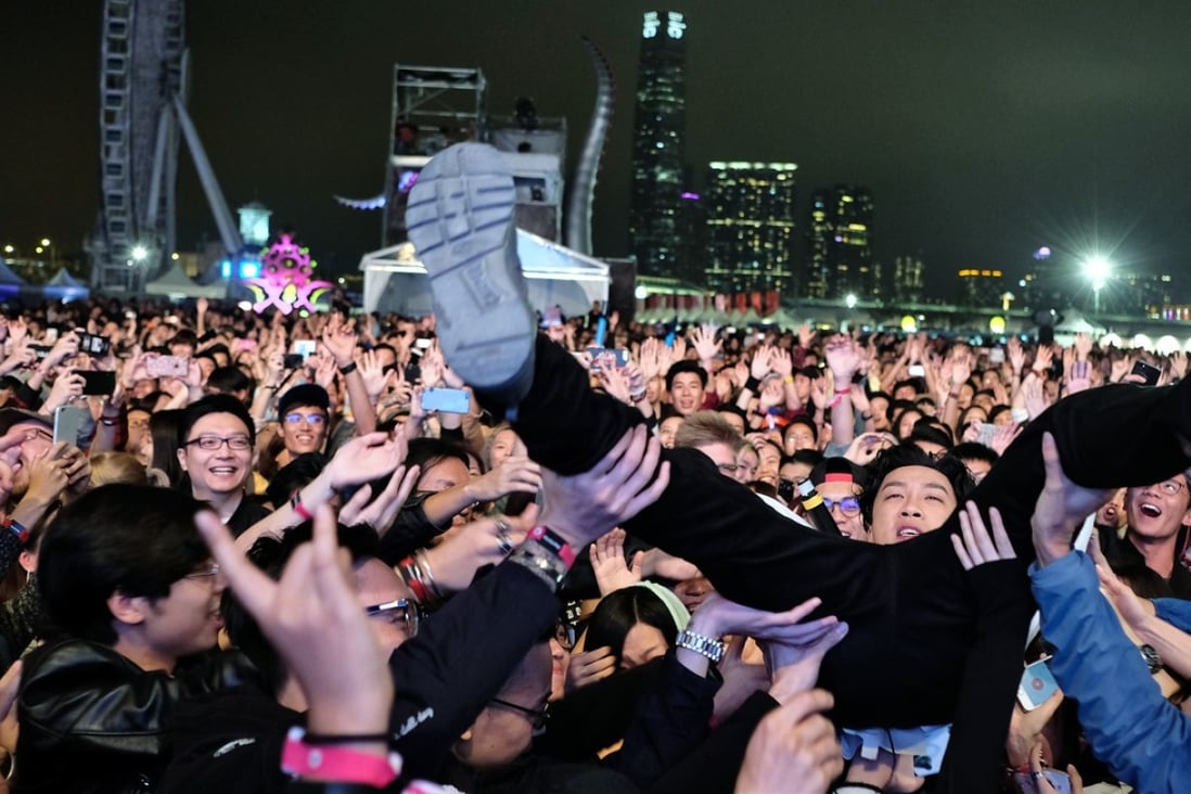 Festivalgoers enjoy Clockenflap 2017 on the Central Harbourfront. The event drew 30,000 music fans a day. Photo: James Wendlinger