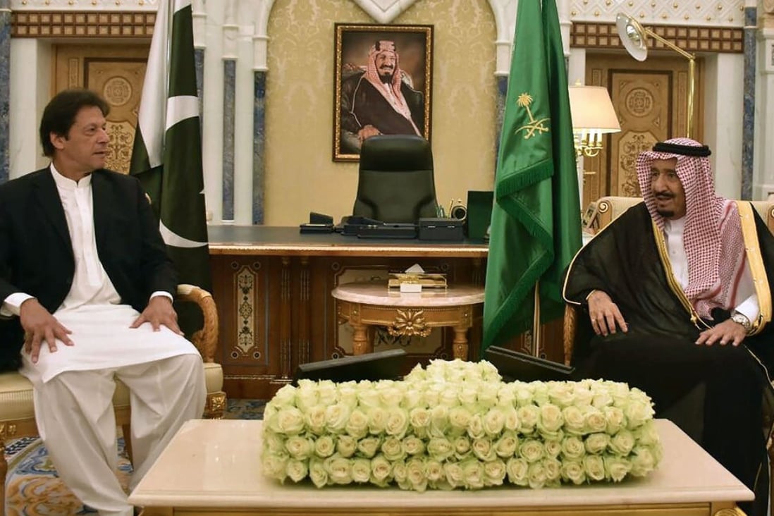 Pakistan’s Prime Minister Imran Khan and Saudi King Salman in Riyadh. Photo: AFP