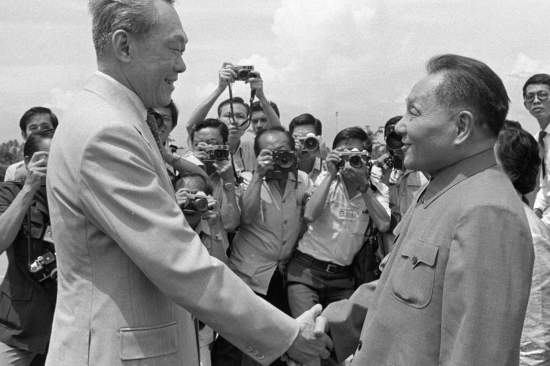 Lee Kuan Yew (left) welcomes then Chinese vice-premier Deng Xiaoping to Singapore in 1978. Lee was recognised for leading Singapore to “deeply engage” in China’s reform and opening. Photo: Xinhua
