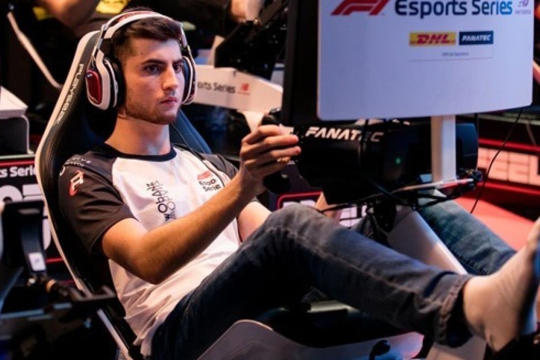 Enzo Bonito racing a simulator. Photo: f1.esports