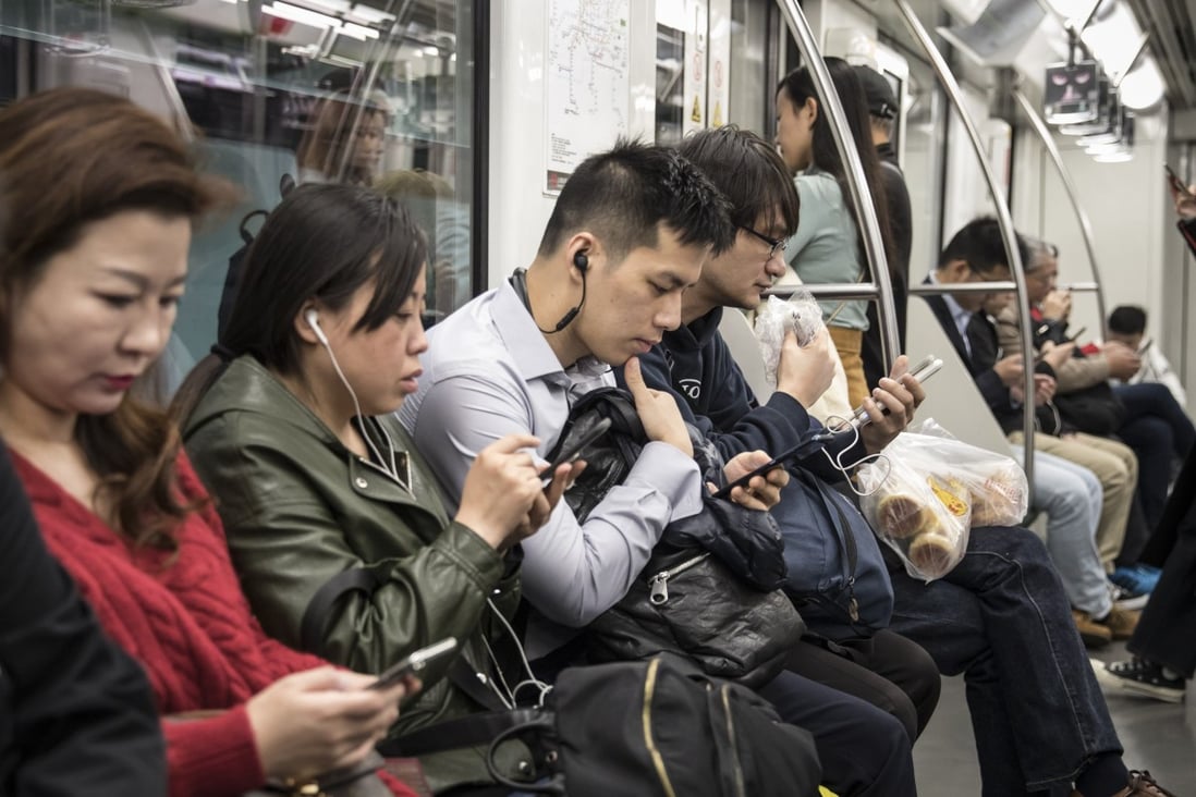 China’s smartphone market, the world’s largest, is valued at US$133.6 billion by some industry estimates. Photo: Bloomberg