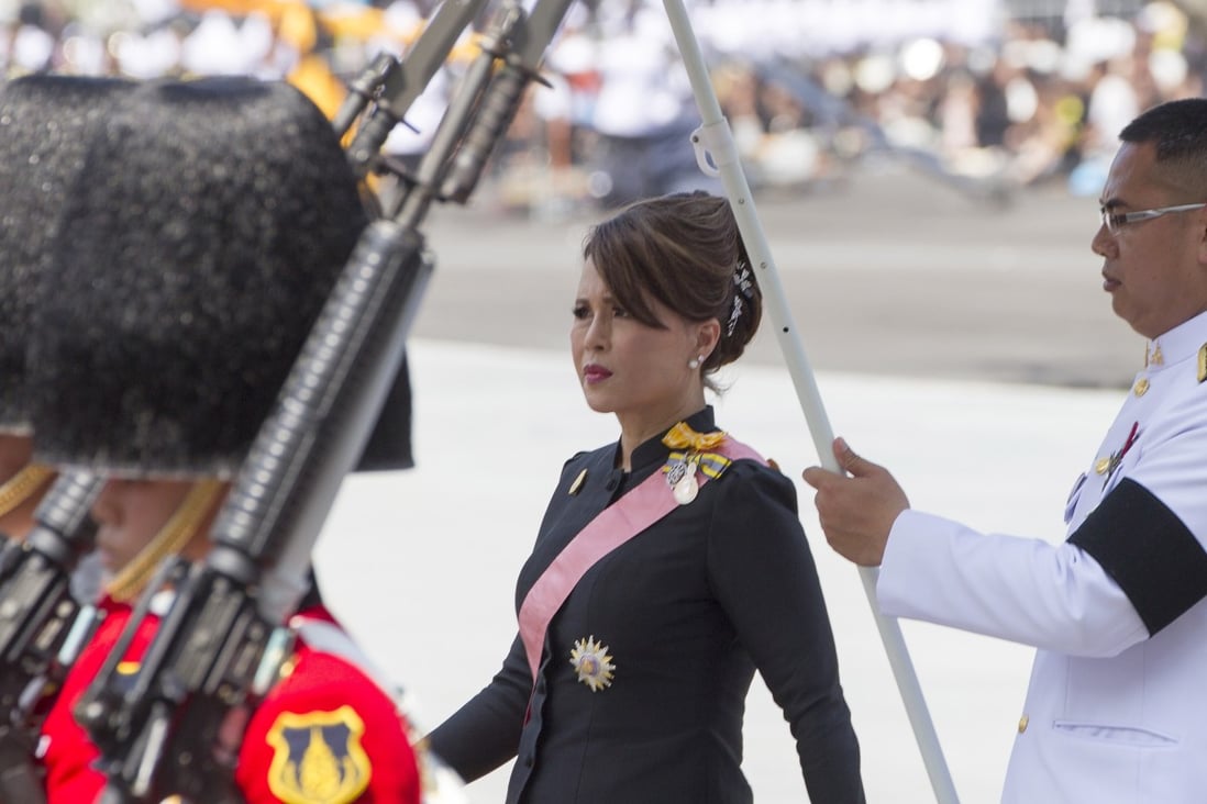 Thai Princess Ubolratana Rajakanya, elder sister of Thai King Maha Vajiralongkorn, marches with the royal guards during the procession transferring the royal relics and ashes of the late Thai king Bhumibol Adulyadej in Bangkok on October 27, 2017. Photo: EPA