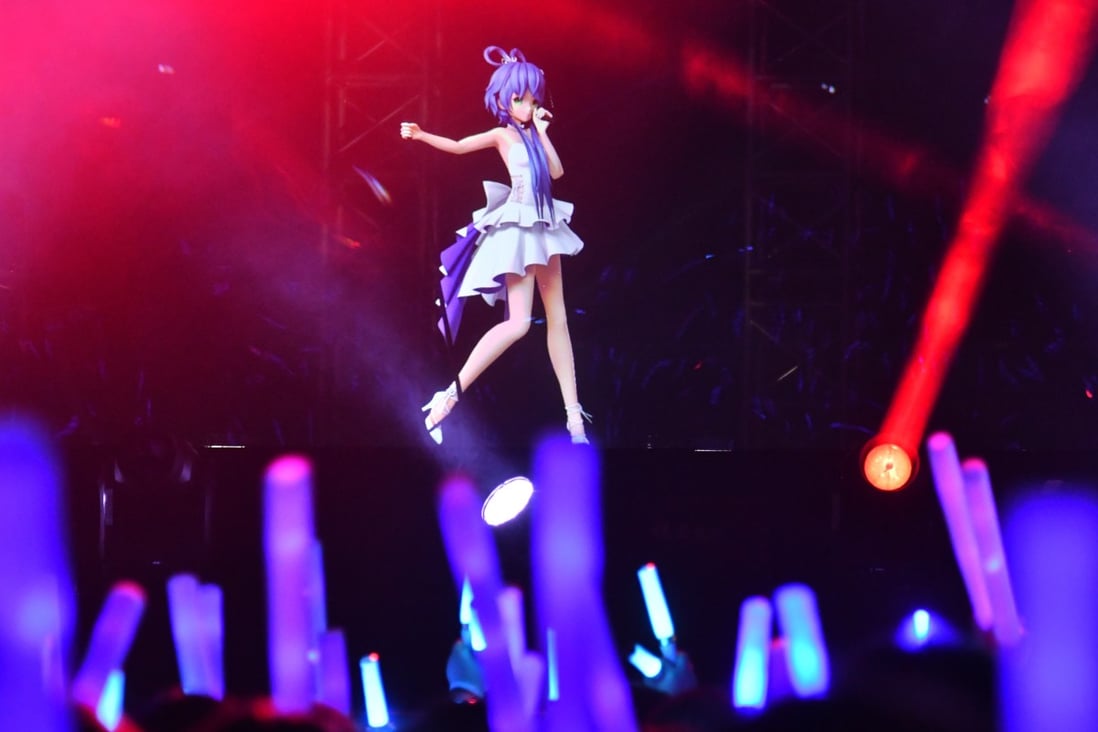 At Luo Tianyi’s concert last Saturday, fans waved blue glow sticks to the rhythm. Photo: SCMP via Jane Zhang