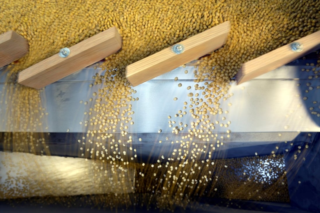 China has agreed to buy an extra 10 million tonnes of US soybeans. Photo: Reuters
