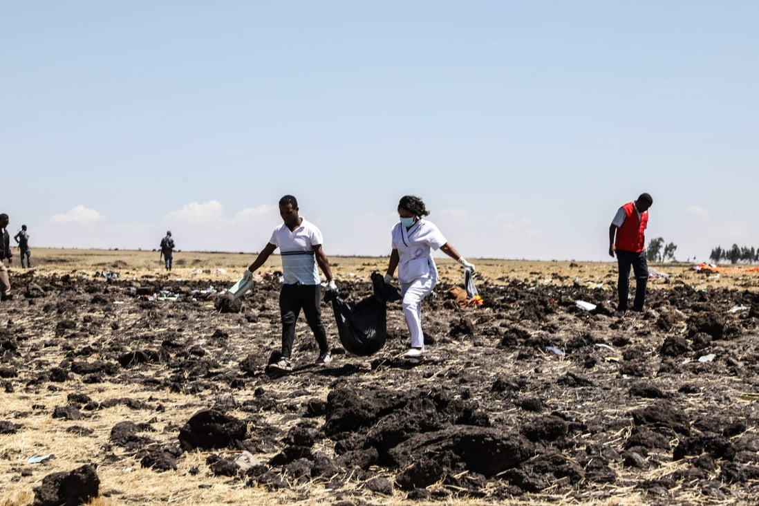 Rescue team at the crash site of the Ethiopia Airlines Boeing 737 near Bishoftu, southeast of Addis Ababa, Ethiopia, on March 10, 2019. Photo: AFP