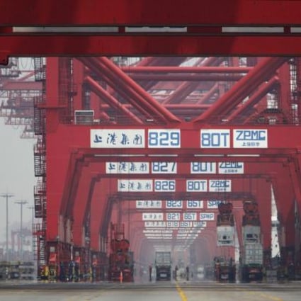 Yangshan mooted as trial port for foreign transshipments.