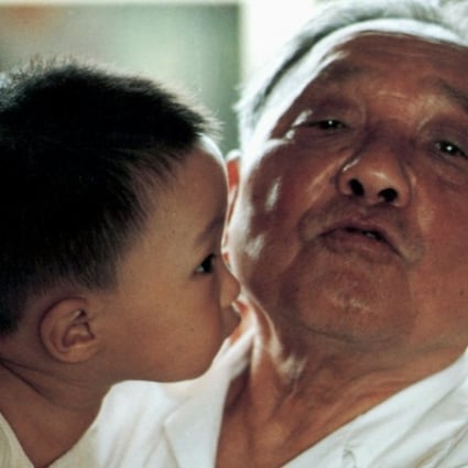 Deng Xiaoping gets a kiss from Deng Zhuodi in this 1986 file photo. Photo: Xinhua