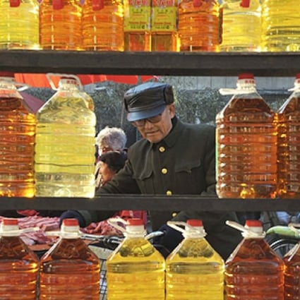 Shanghai plans to turn recycled cooking oil into fuel for vehicles. Photo: AP 
