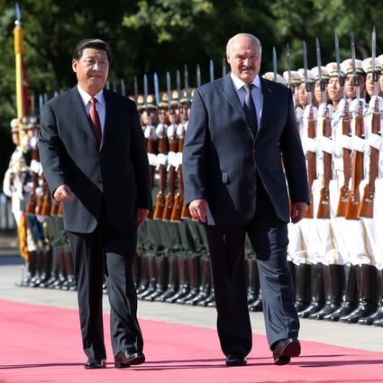 Chinese President Xi Jinping (left) pictured with Belarusian President Alexander Lukashenko on July 16, 2013. Photo: Xinhua