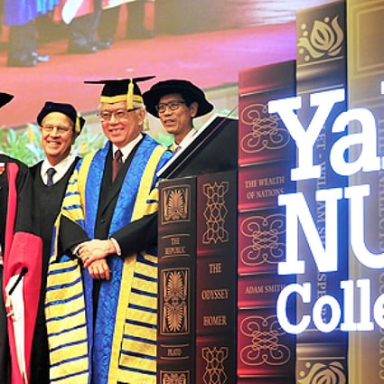 Singapore's President Tony Tan Keng Yam (second right) attends the inauguration ceremony of Yale-National University of Singapore (NUS) College held at Singapore's NUS University Cultural Centre, on Tuesday. Photo: Xinhua