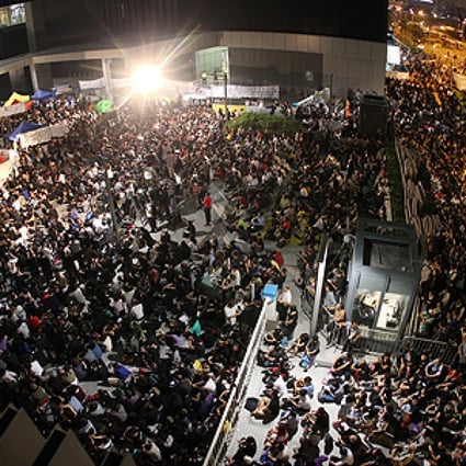 Thousands of HKTV supporters gather outside Legco. Photo: Felix Wong