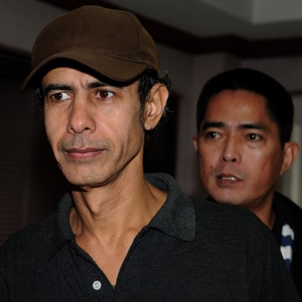 A Taiwanese tourist reported to be kidnapped in Malaysia was found alive in southern Philippines. Her kidnappers were unidentified, but she was abducted in the area where Abu Sayyaf gunmen are known for their kidnapping engagement. The Abu Sayyaf had held a Jordanian reporter Bakr Atyani (shown in the picture, left) hostage for 18 months. Photo: AFP