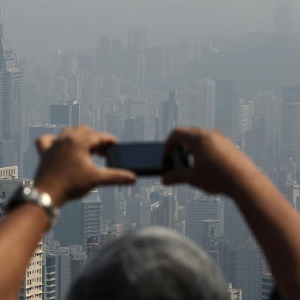 Smog in Hong Kong this year