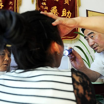 Informal money transactions between patients and doctors is a frequent occurrence on the mainland. Photo: Xinhua