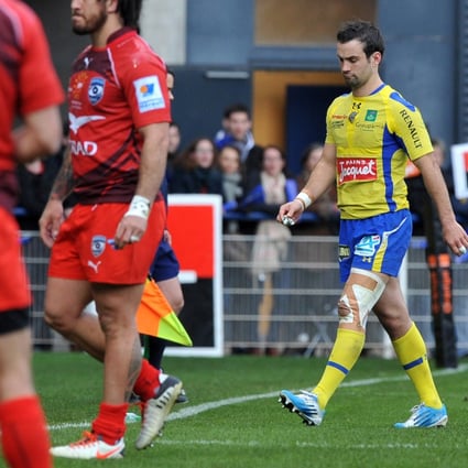 Clermont's French scrum-half Morgan Parra leaves the pitch after receiving a red card during the French Top 14 match between Clermont and Montpellier. Photo: AFP