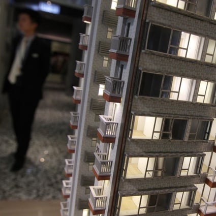 Wealthy mainland Chinese accounted for 43 per cent of Hong Kong's new luxury home sales in the third quarter of 2012. Photo: Felix Wong