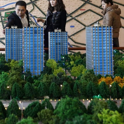 As home sales in Beijing decline, more mainlanders are buying houses overseas. Photo: Reuters