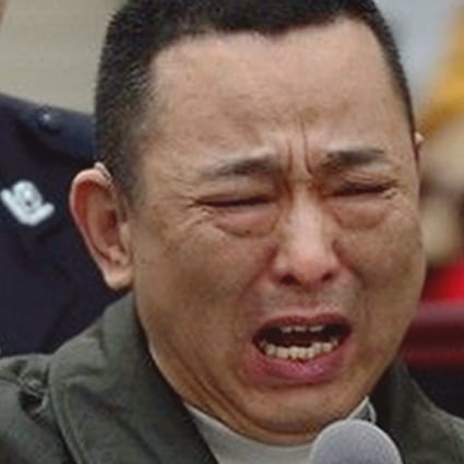 Sichuan mining tycoon Liu Han bursts into tears  in court after emotional testimonies by his ex-wife and younger brother. Photo: SCMP Pictures