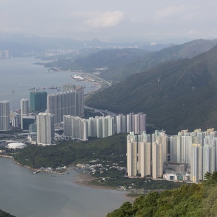 The government must carry out more studies on local air pollution if it is to convince the public that further expansion of Tung Chung new town will not pose a risk to health, a green group says. Photo: Bloomberg