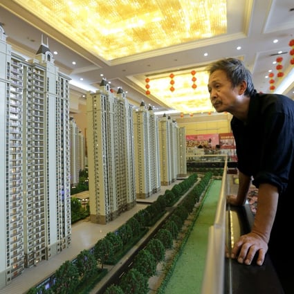 Evergrande's loans skirt government rules that require a minimum deposit of 30 per cent, while buyers who have put down as little as 6 per cent upfront would find it easier to bail if the market turns. Photo: Reuters
