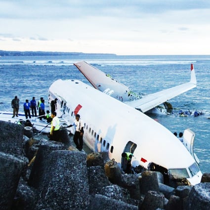A crashed Lion Air plane near the coastline of Bali's Ngurah Rai International Airport, Bali, Indonesia on April 15, 2013. Photo: EPA