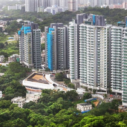 Cheung Kong has sold 800 units at the 1,071-unit Phase I development since Mont Vert's launch two months ago. Photo: Felix Wong