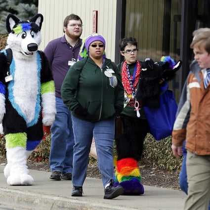 19 treated at hospital after chlorine gas forces evacuation of suburban