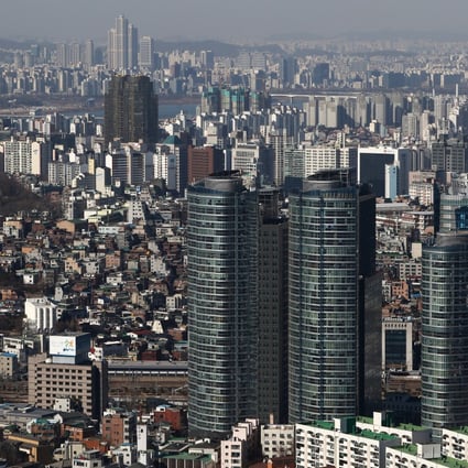 Chinese investment in Korea jumped 374 per cent to US$631 million last year from US$133 million in 2013. Photo: Bloomberg