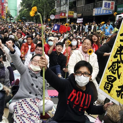 Student sunflower' movement protesters stage their rally in Taipei last March against the China-Taiwan trade pact. Photo: AP