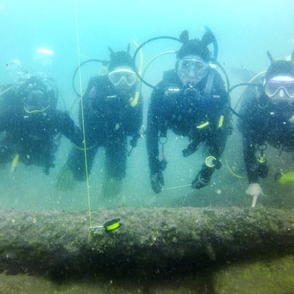 Divers found a cannon 100 metres off the coast of Po Toi Island, in 11-metre-deep water. Photo: HKUAA