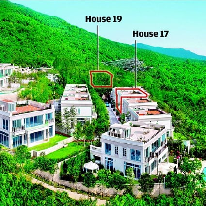 Botanica Bay in Cheung Sha comprises 16 modern European-style colonial houses.