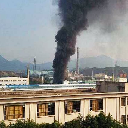 Smoke pours from the chemical plant in Lishui city, Zhejiang province. Photo: SCMP Pictures
