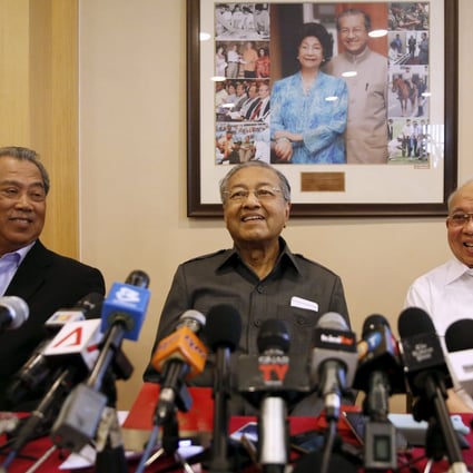 Umno's deputy president Muhyiddin Yassin, former prime minister Mahathir Mohamad and member of parliament Razaleigh Hamzah speak out against Malaysia's Prime Minister Najib Razak.  Photo: Reuters