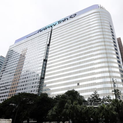 Evergrande Real Estate bought the 26-storey Mass Mutual Tower in Wan Chai from Chinese Estates Holdings for HK$12.5 billion. Photo: Dickson Lee